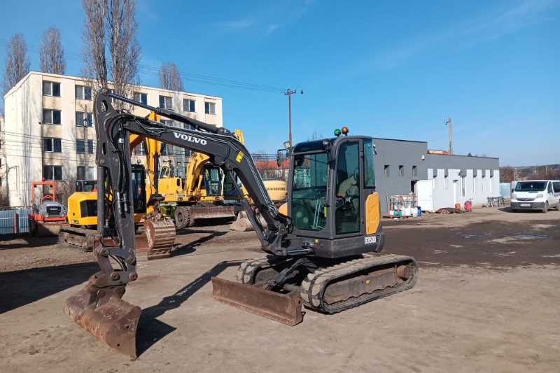 OmecoHub - Immagine VOLVO ECR50D